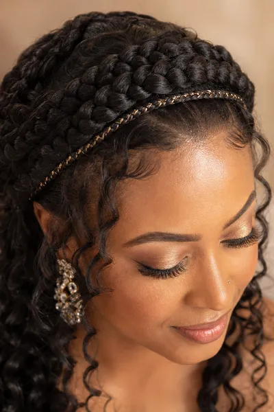 20 Goddess Braids That Make a Statement 21 goddess braids with thin halo braid accent wrapped around the crown