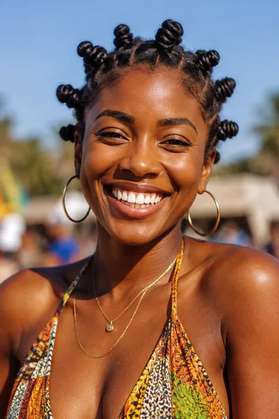 Bantu knot loc hairstyle, sculptural protective style for vacation and summer activities